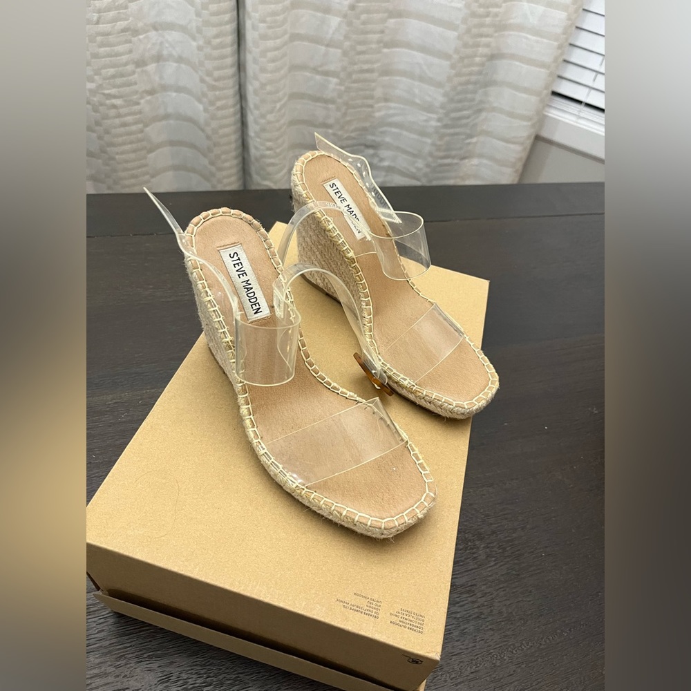 STEVE MADDEN WEDGES